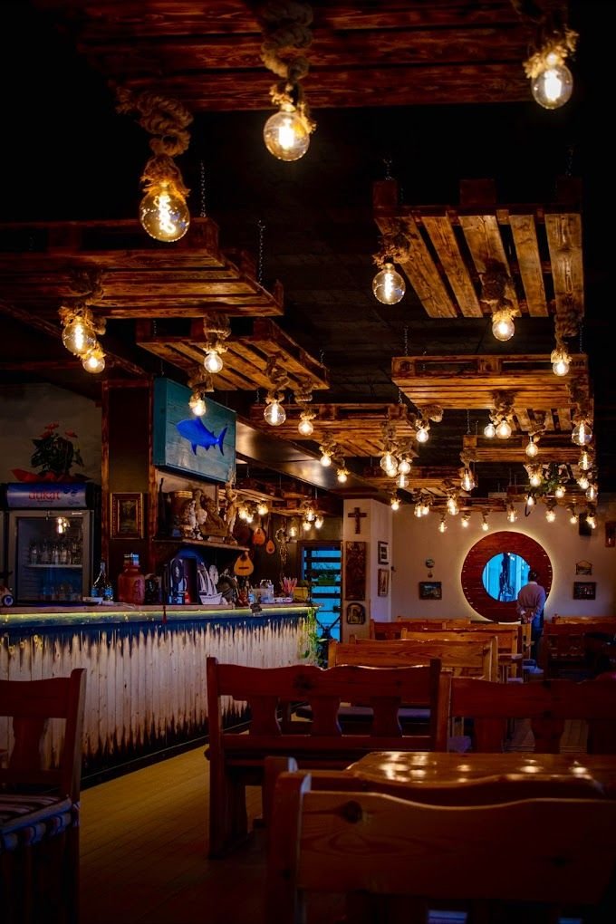 Haxhi restaurant saranda albania