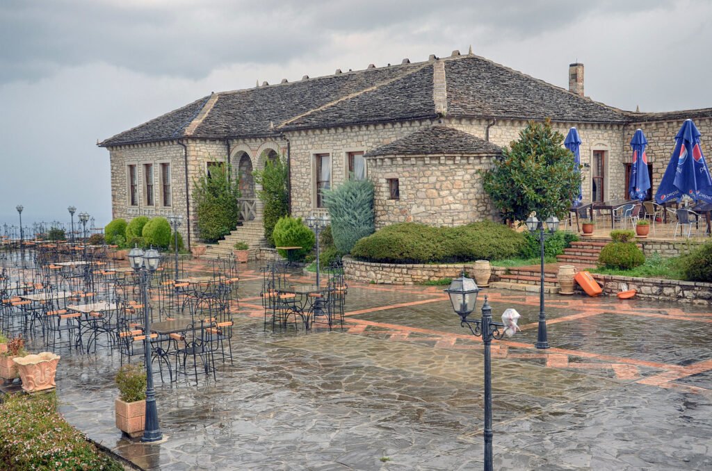 Lëkurësi Castle patio restaurant outdoor picture