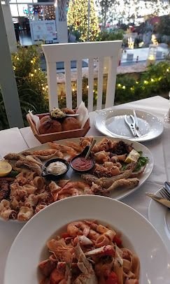 mixed seafood place outdoor dining area saranda Albania